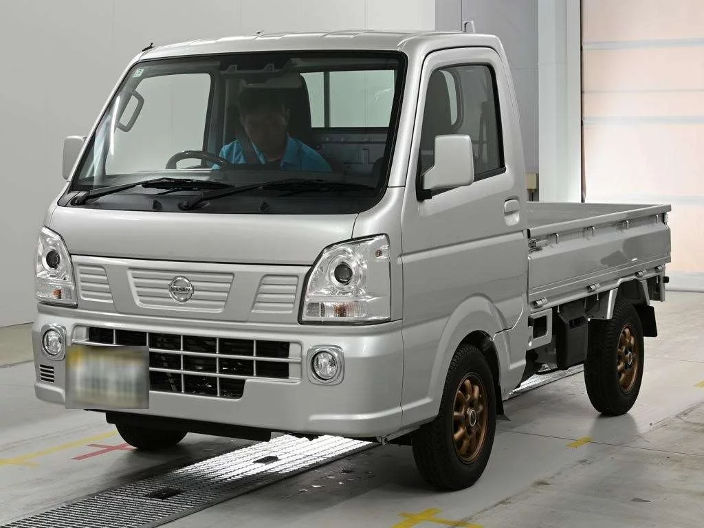 Nissan NT100 Clipper DR16T 2024